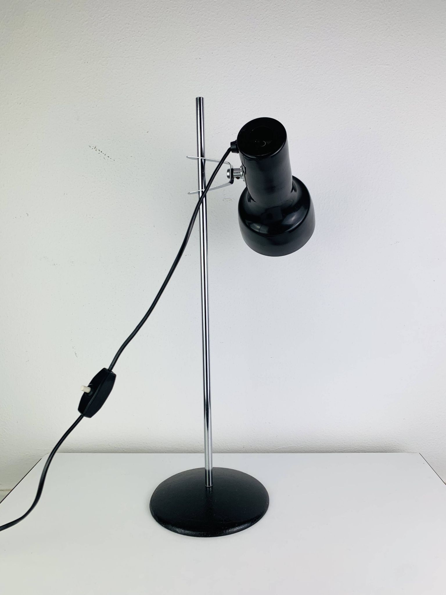 Lampe de bureau spot noir et chrome, années 60, réglable
