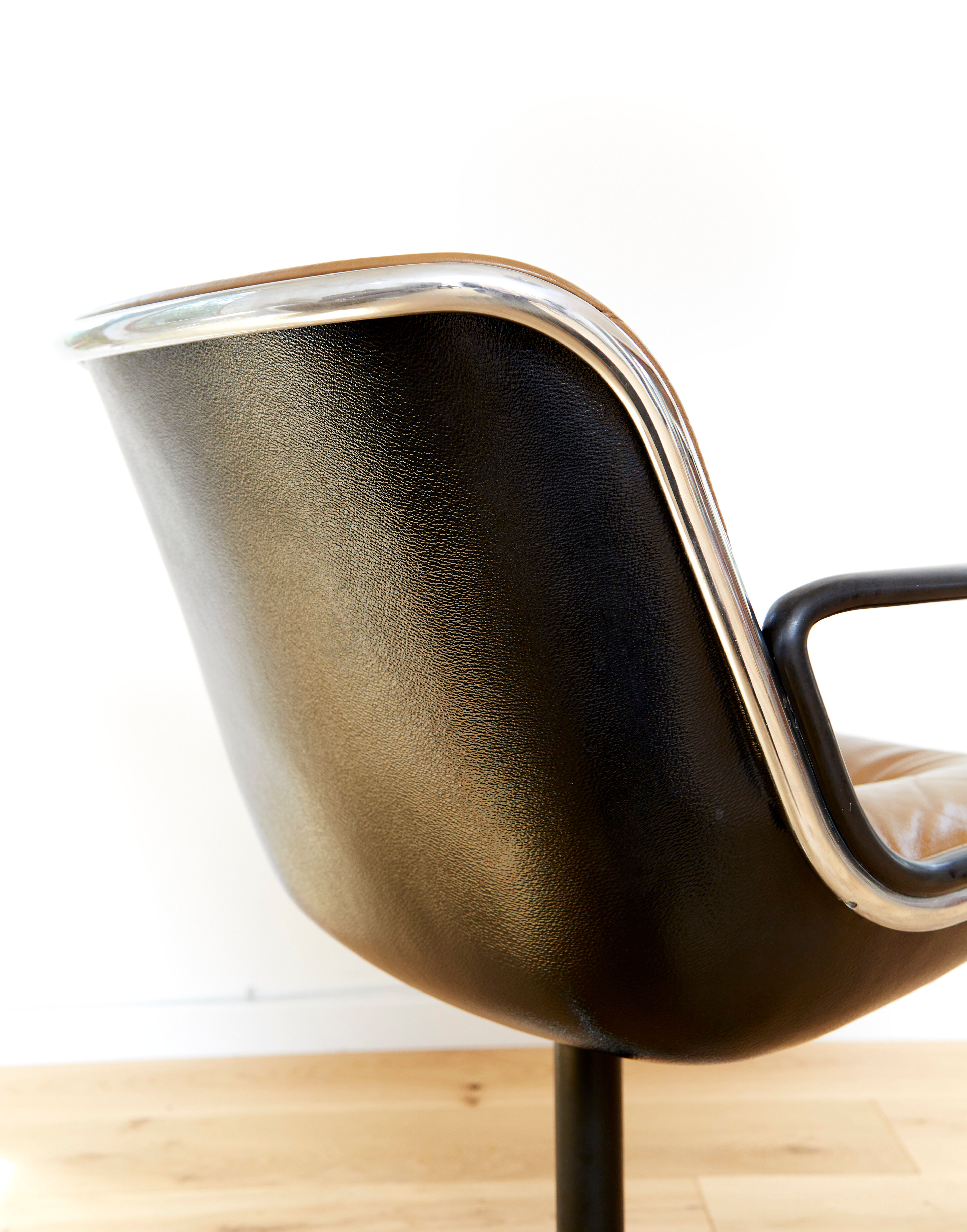 Charles Pollock Leather Executive Chair for Knoll International
