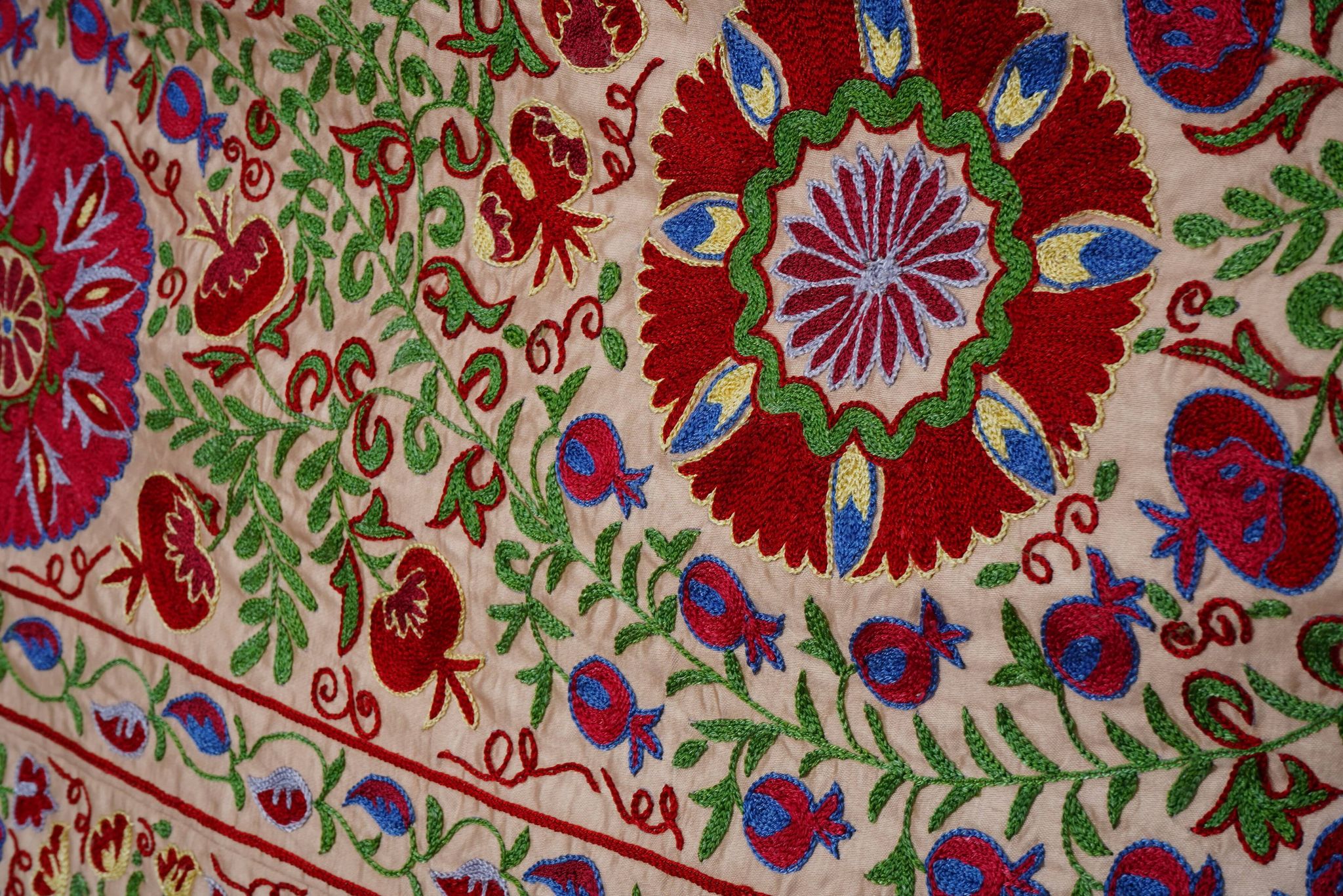 Tapis turc vintage noué à la main