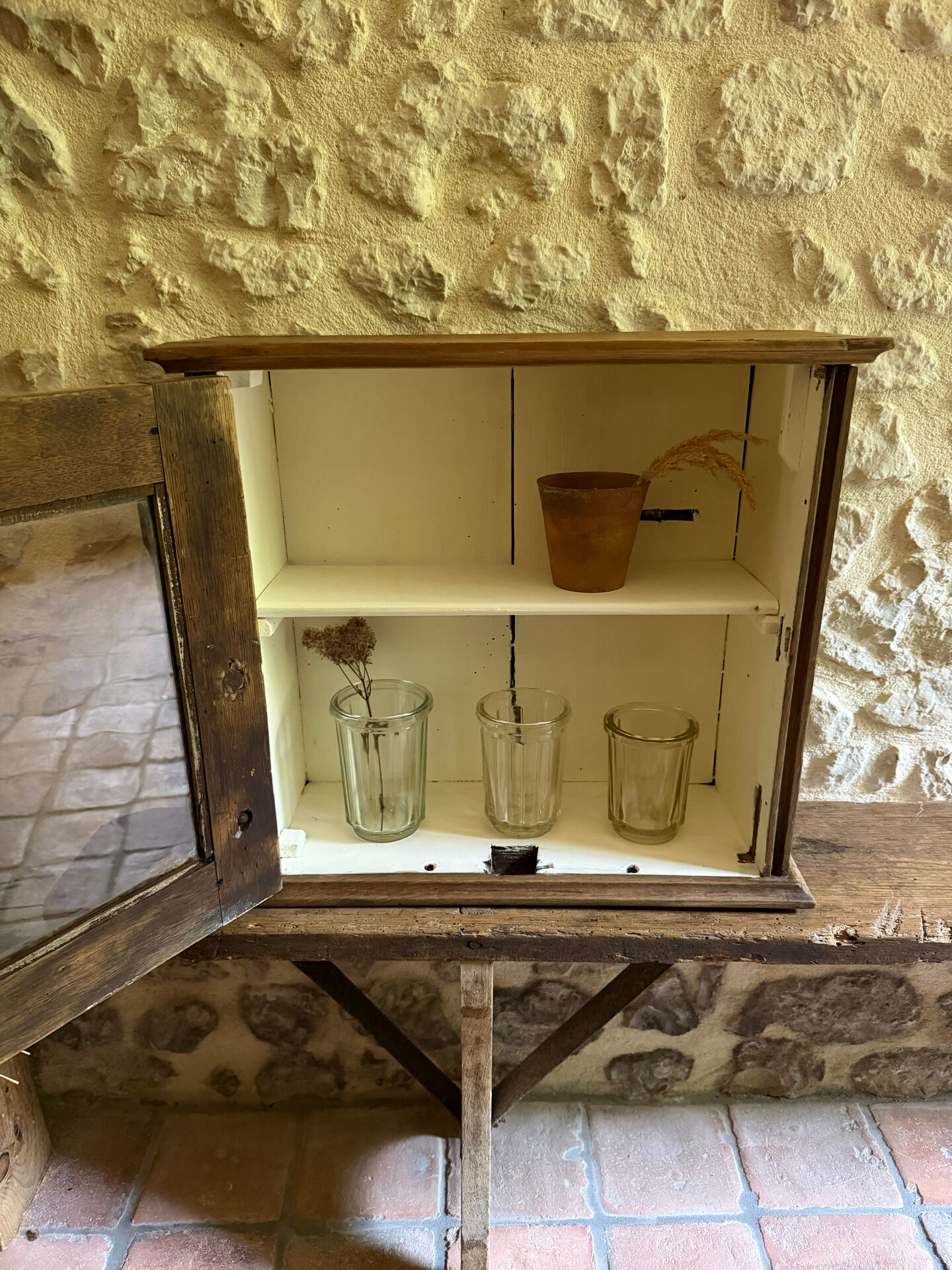Small vintage display cabinet