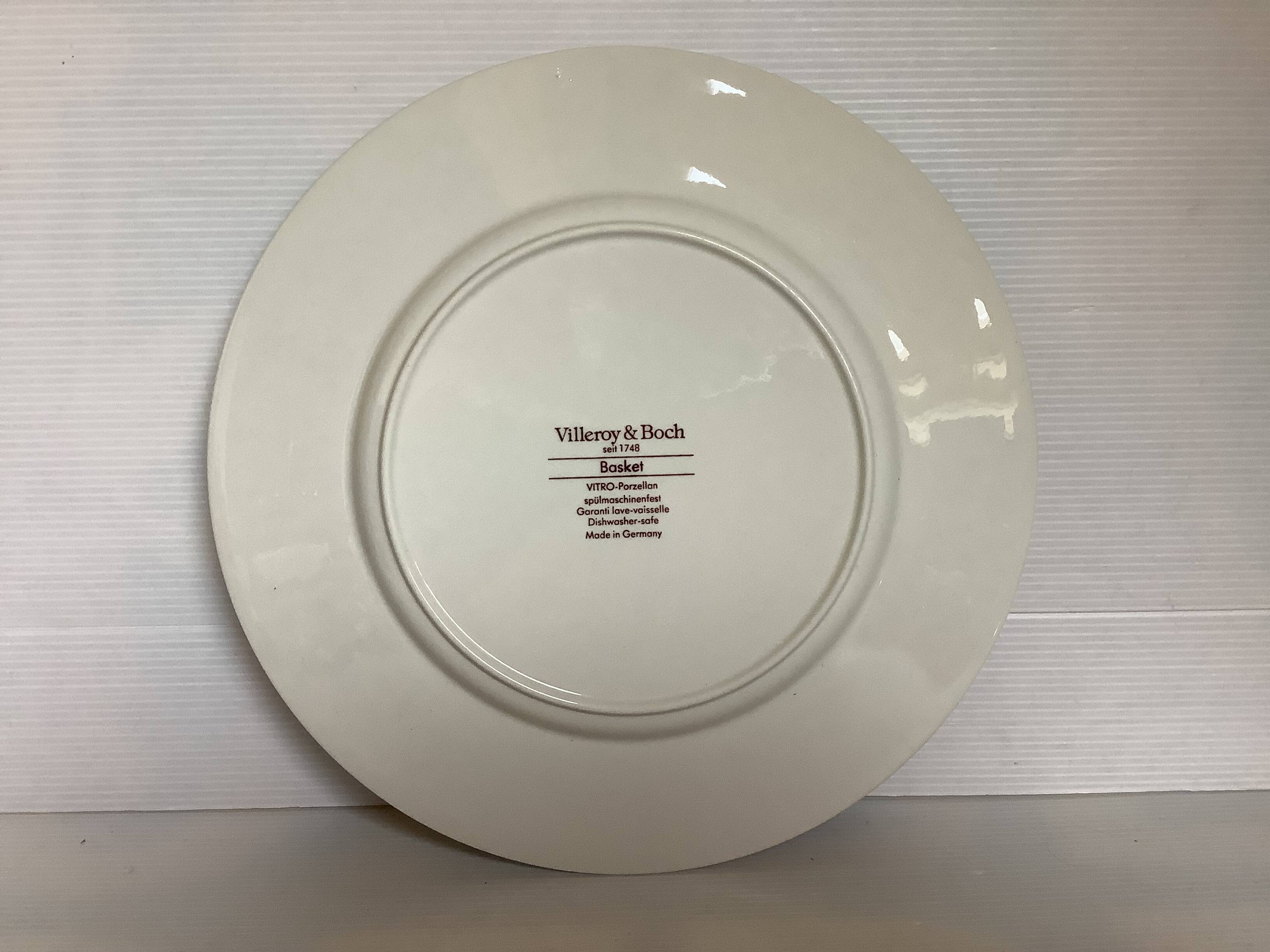 Villeroy and Boch basket model plate