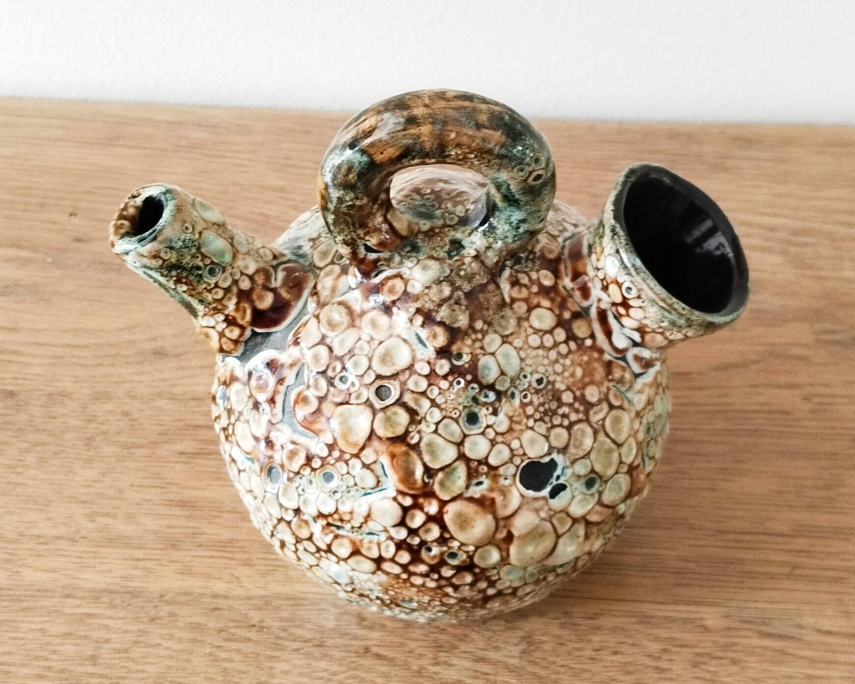 Honey ceramic jug or margoulette