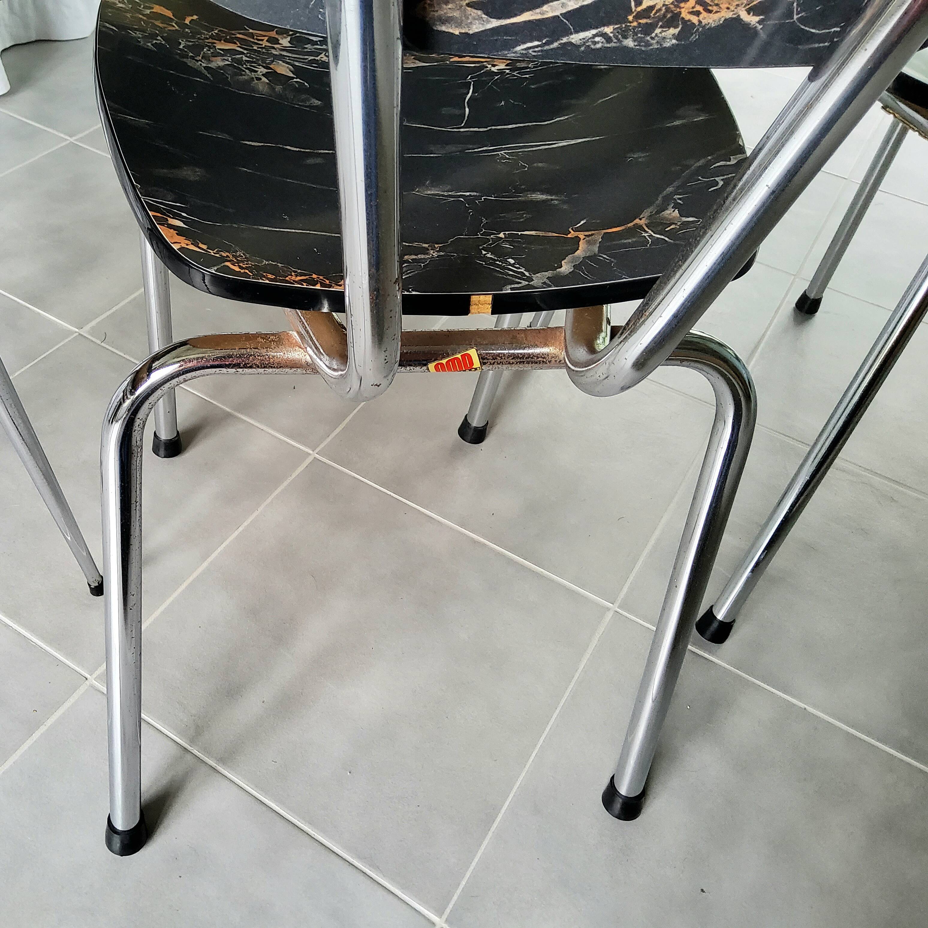 Ensemble en formica marbré