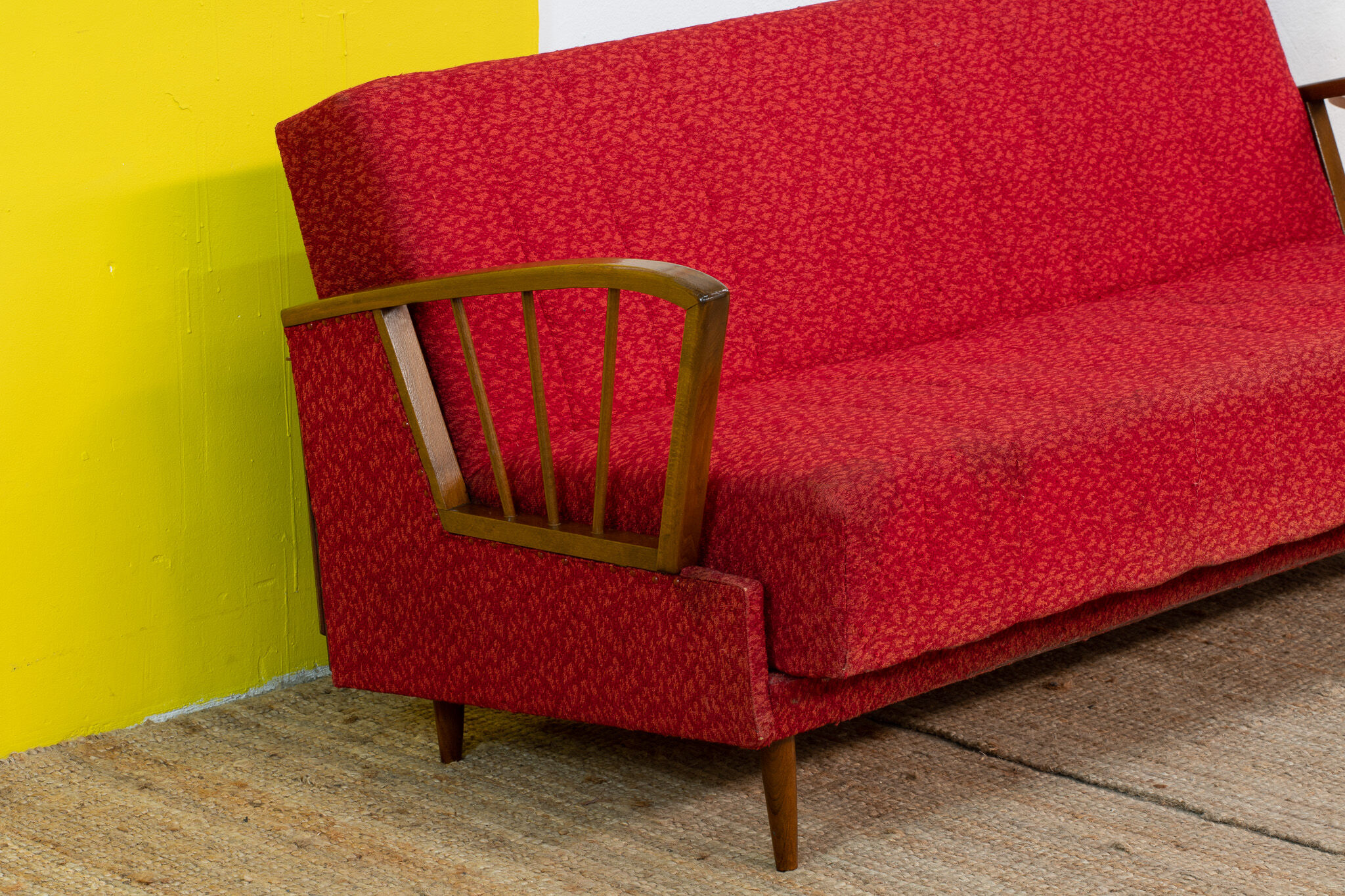 Scandinavian sofa 165 cm