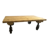 Coffee table on wheels