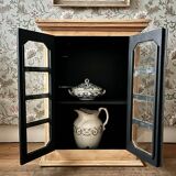 Renovated display case to place or hang