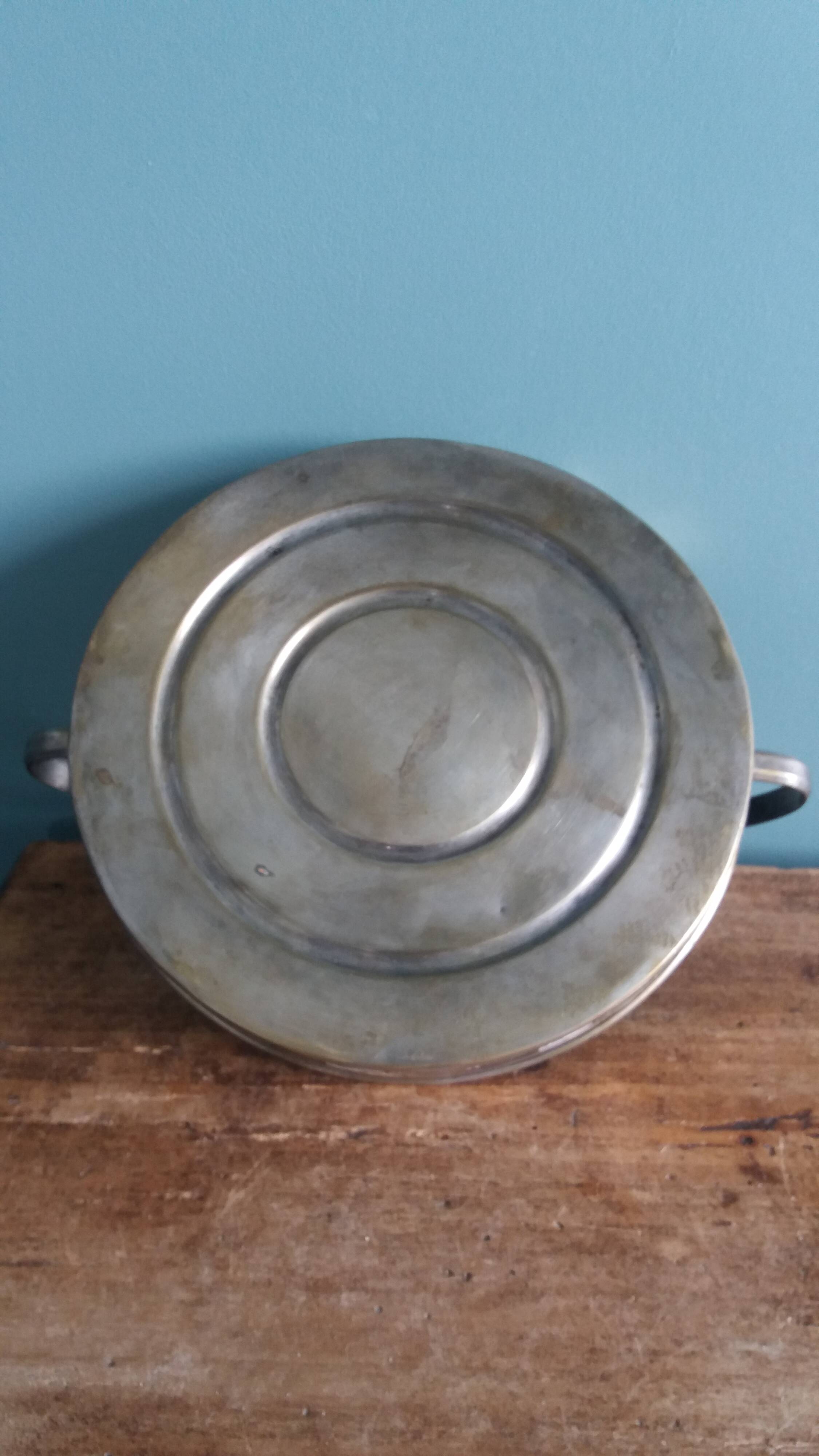 Aperitif platter, metal server and glass ramekins, Art Deco