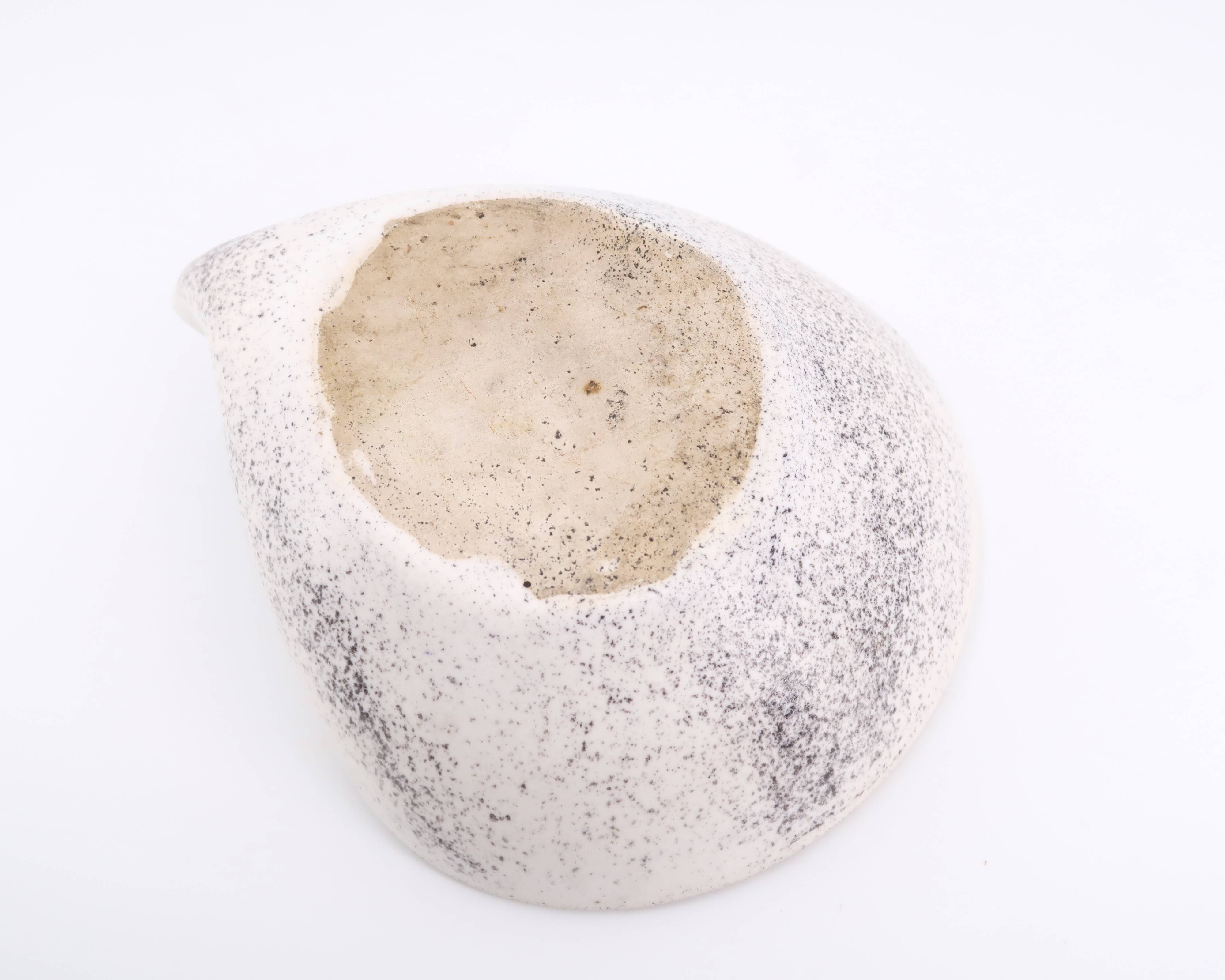 Empty ceramic pocket abstract decoration by Mado Jolain