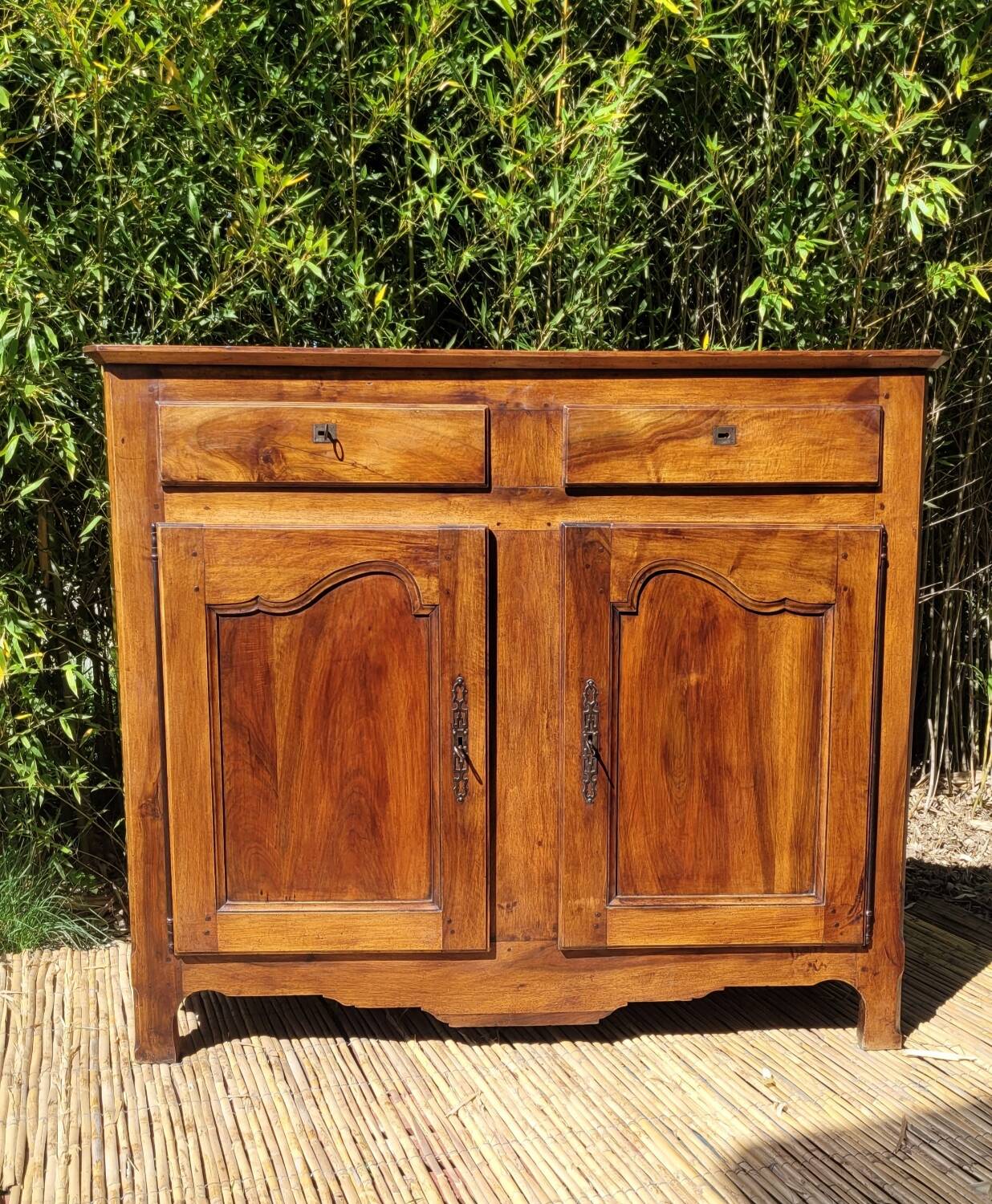 Large Louis XV country sideboard in walnut