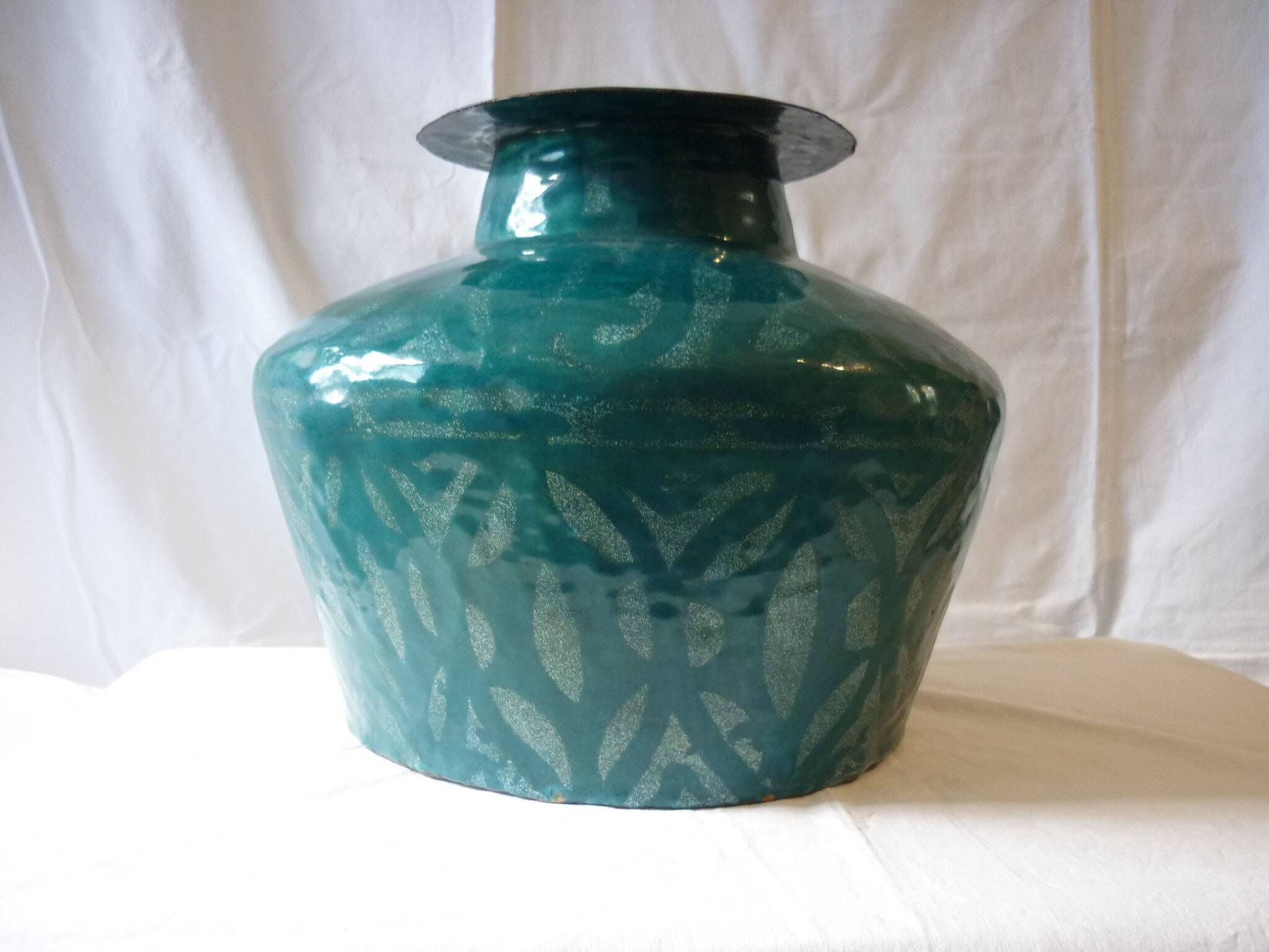29 cm enamelled copper vase