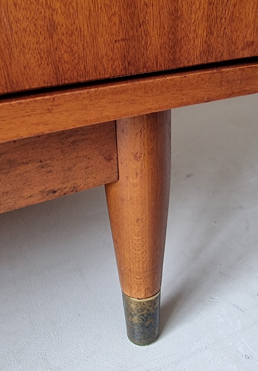 Armoire du milieu du siècle