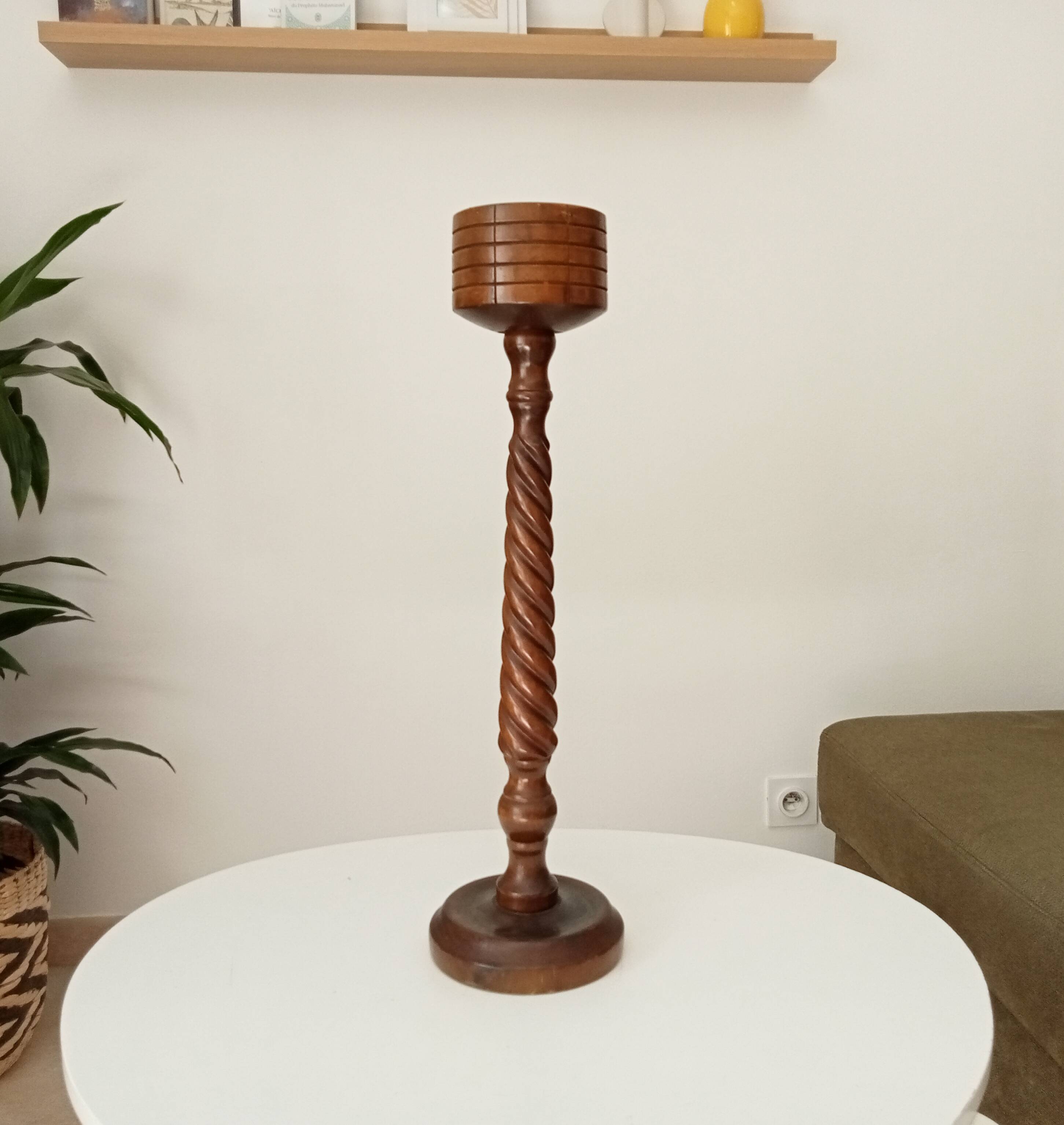 Antique turned wooden ashtray from the 50s/60s