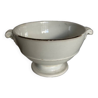 Neo-classical directoire eared bowl Creil and Montereau 1850
