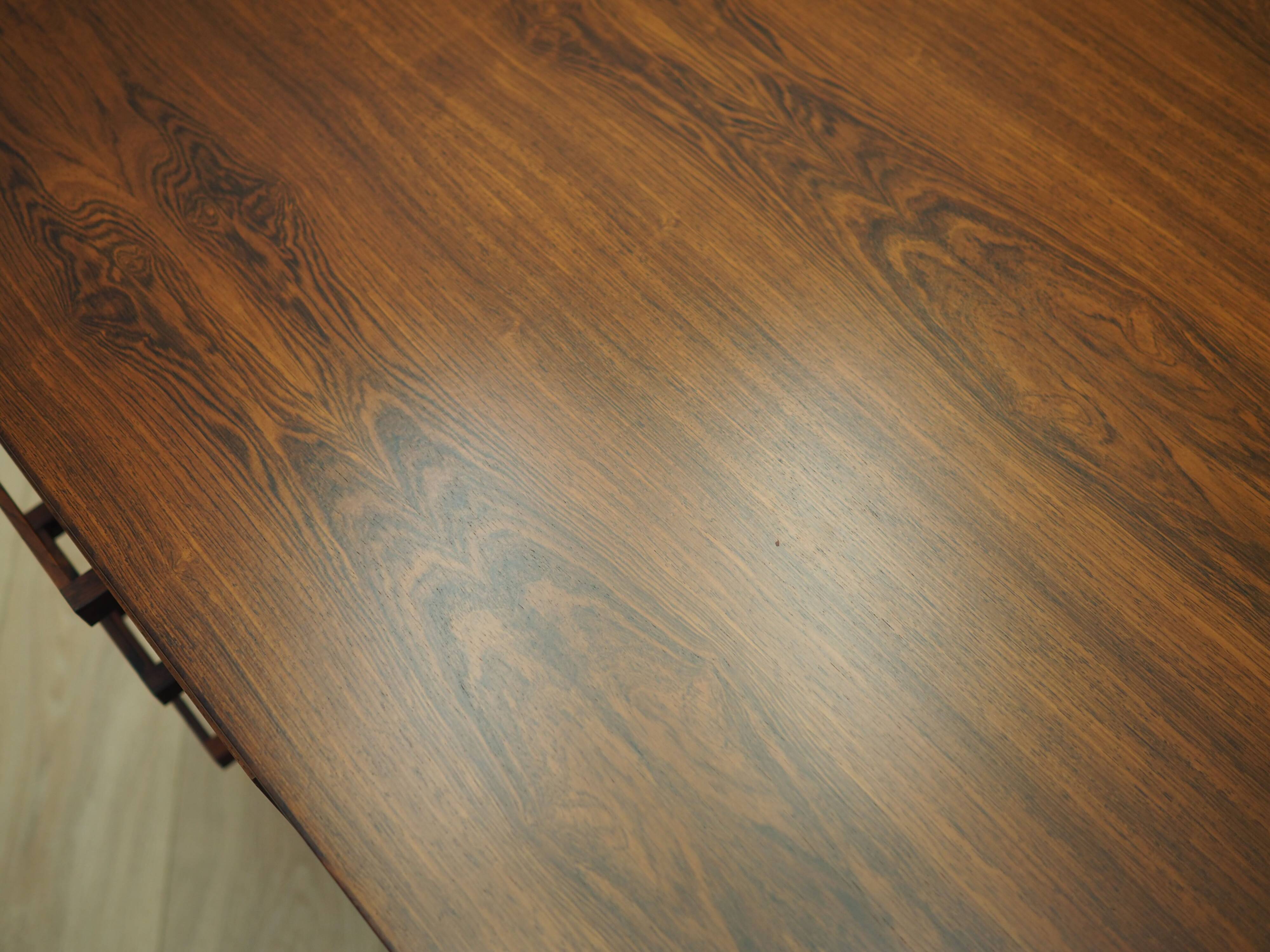 Bureau en palissandre, design danois, années 1960, designer : Torben Valeur & Henning Jensen, fabricant : Dyrlund