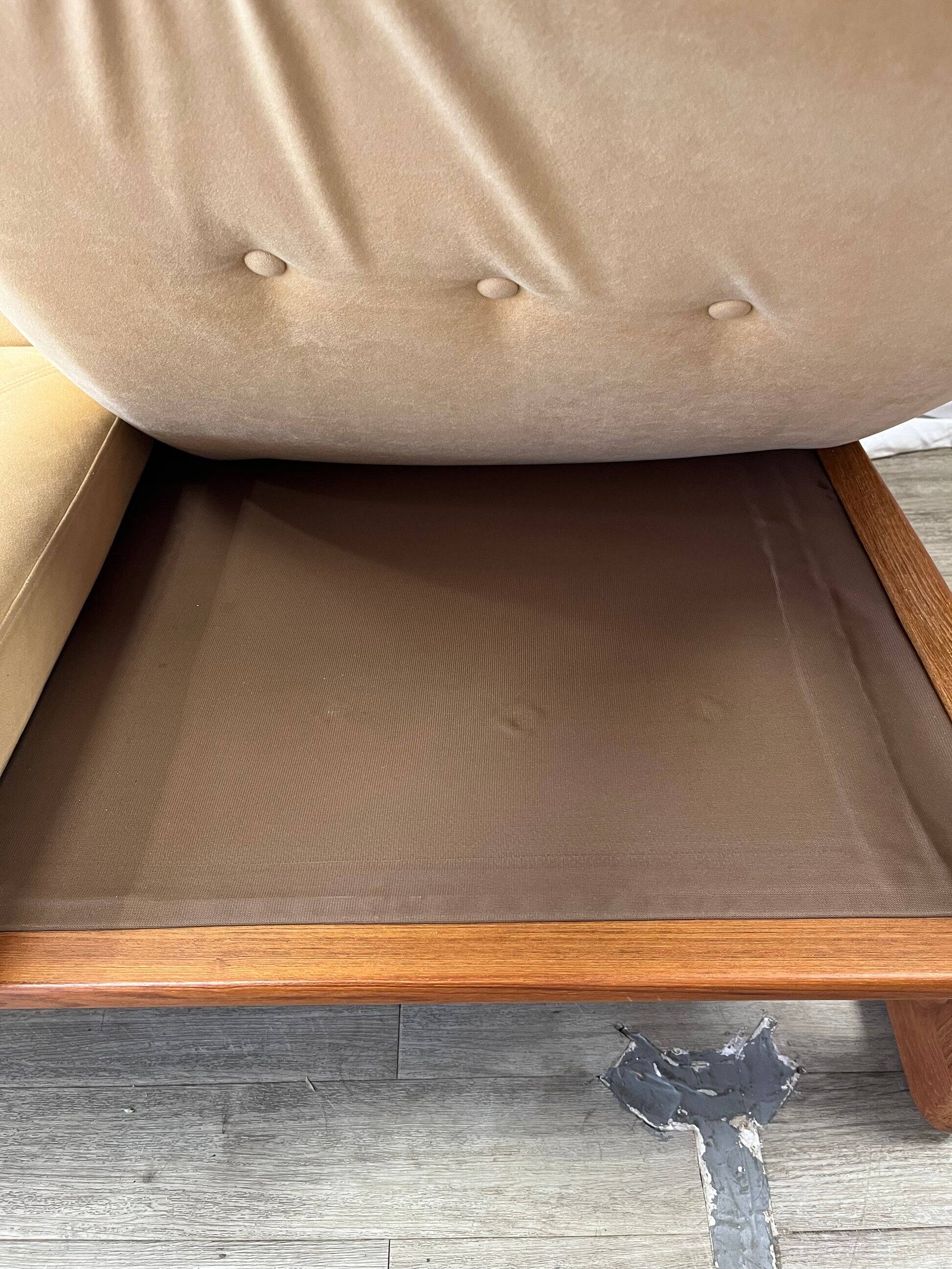 Scandinavian two-seater bench in solid teak and suede from the 1970s.