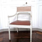 Fauteuil canné de style Louis XV bois laqué