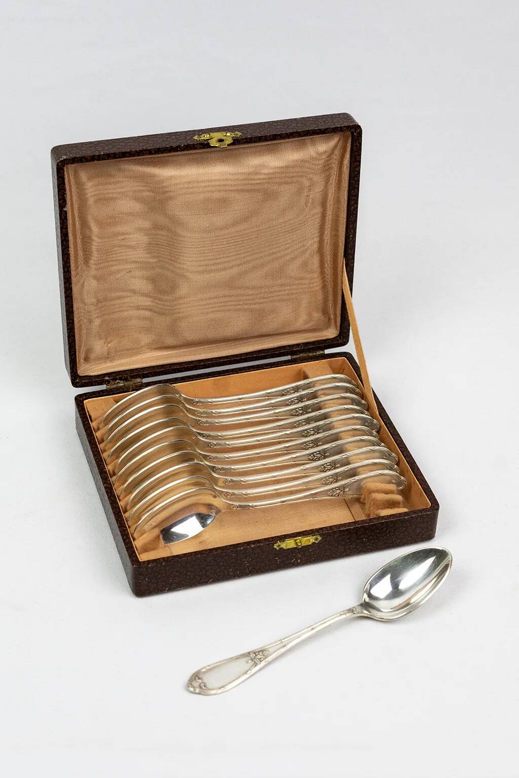 Box of 11 small spoons in Marly style CL in silver-plated metal – late 19th century