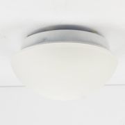 Plafonnier  blanc minimaliste des années 1980 Globo Lighting Allemagne