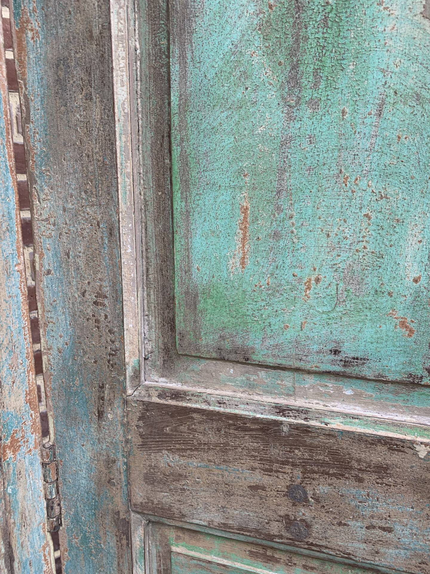 Three-leaf screen, salvaged from an Indian home, green, blue and natural patina