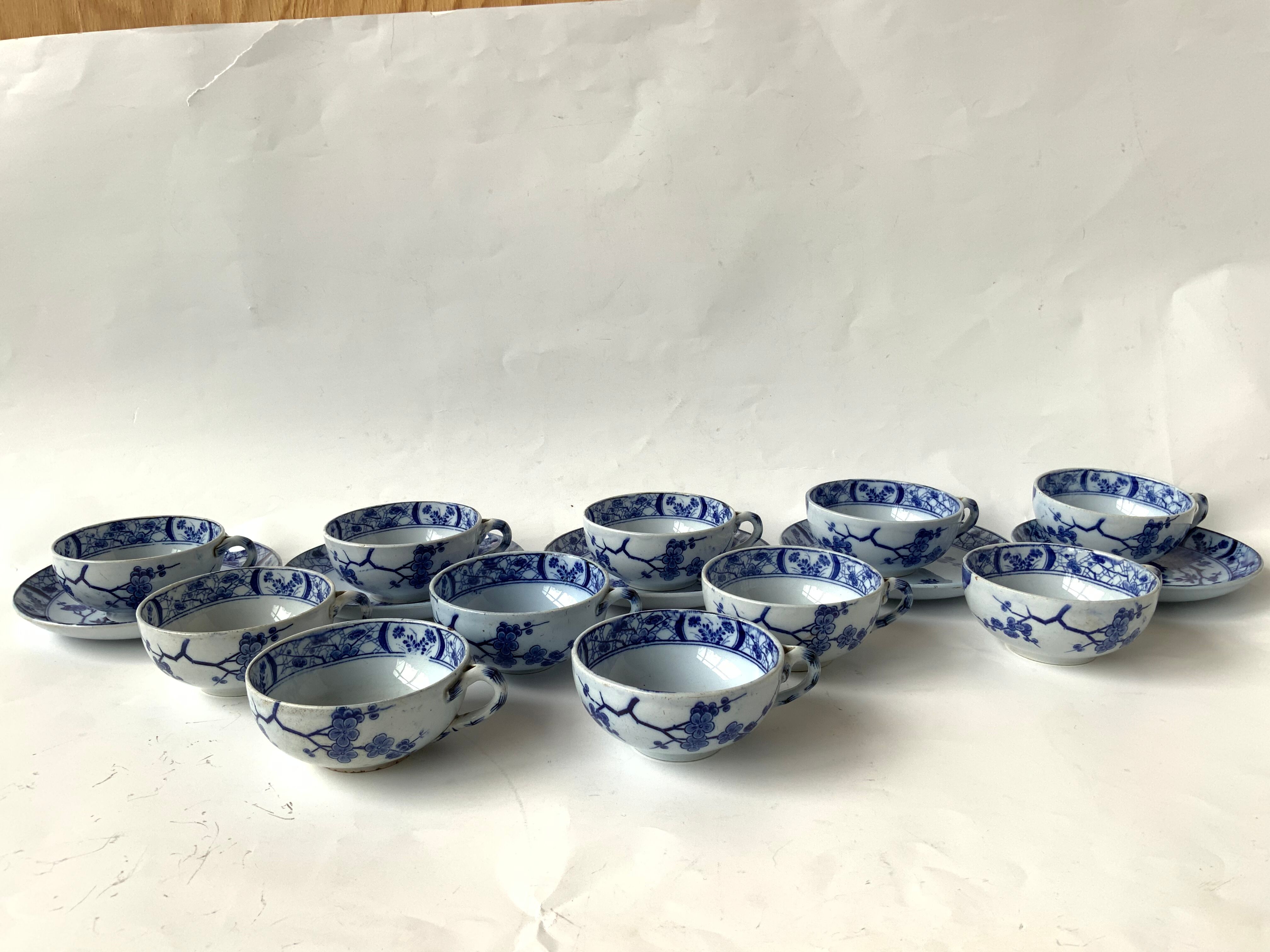 Old cups Creil & Montereau