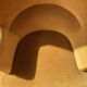 Paire de fauteuils crapaud jaune beige velours frange
