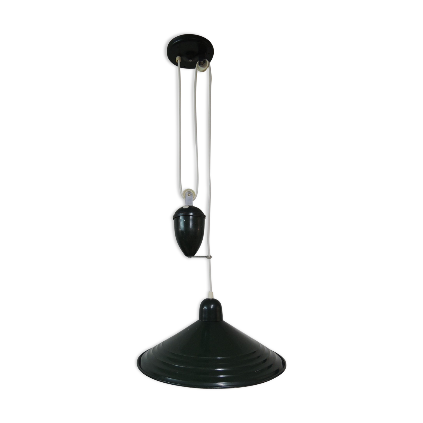 Suspension rises and falls in metal