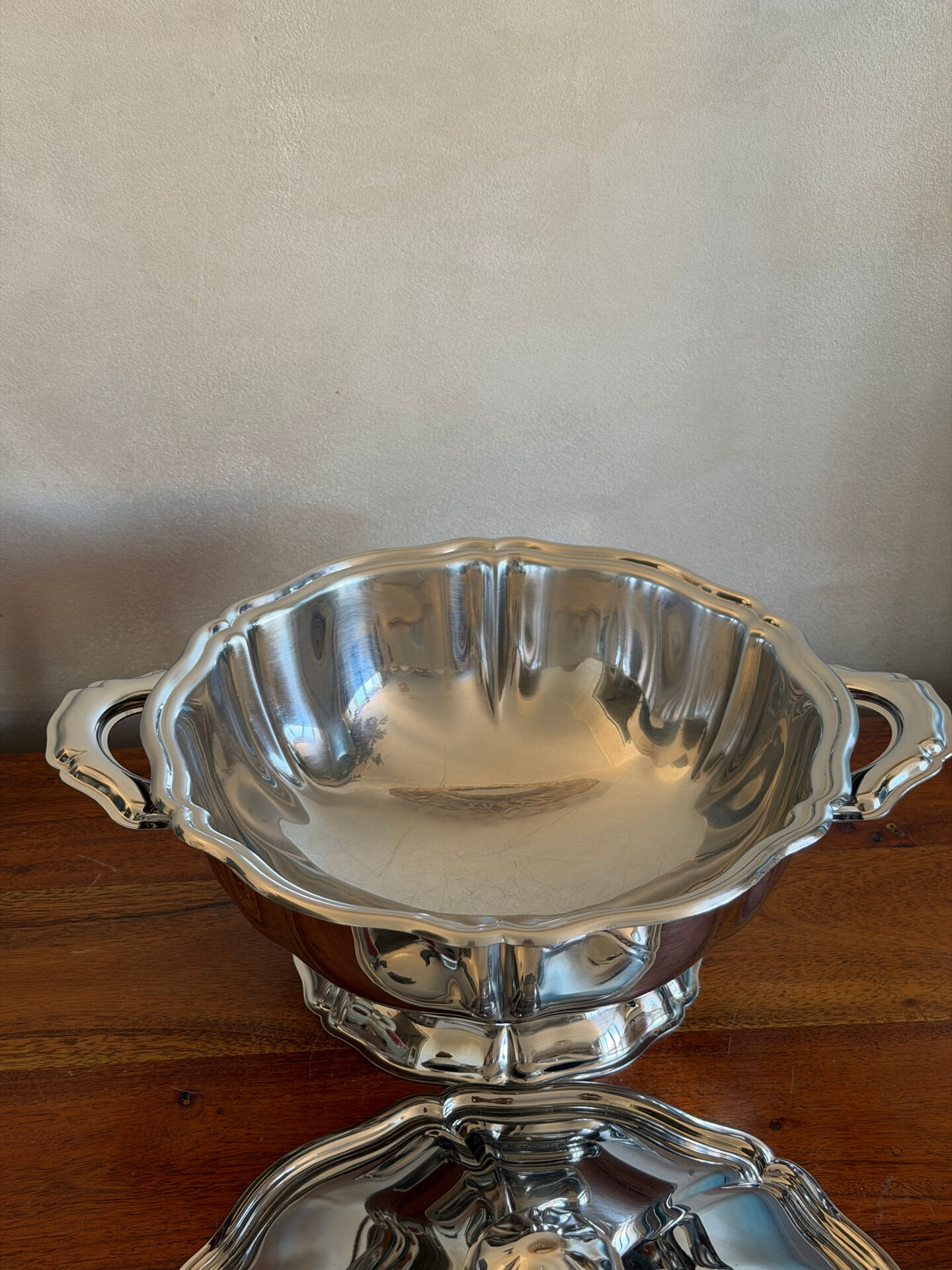 Silver-plated soup tureen