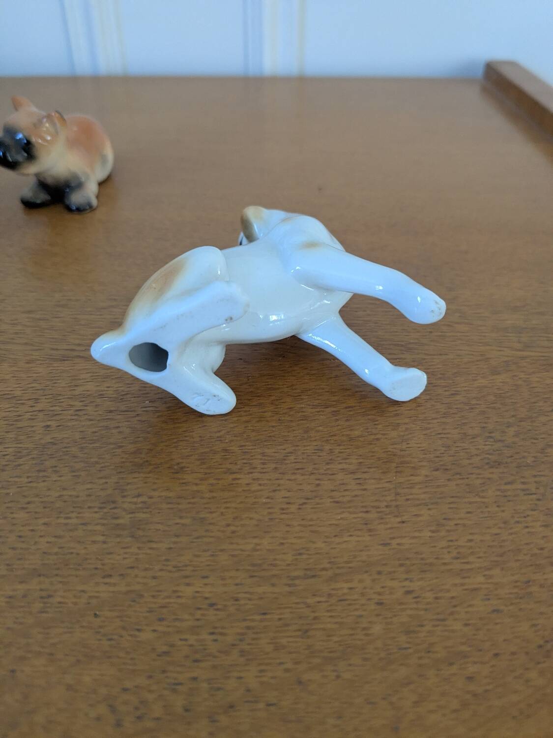Porcelain dogs