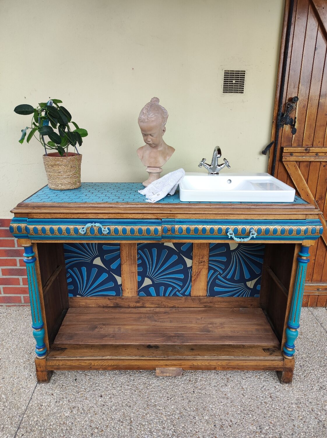 Bathroom furniture
