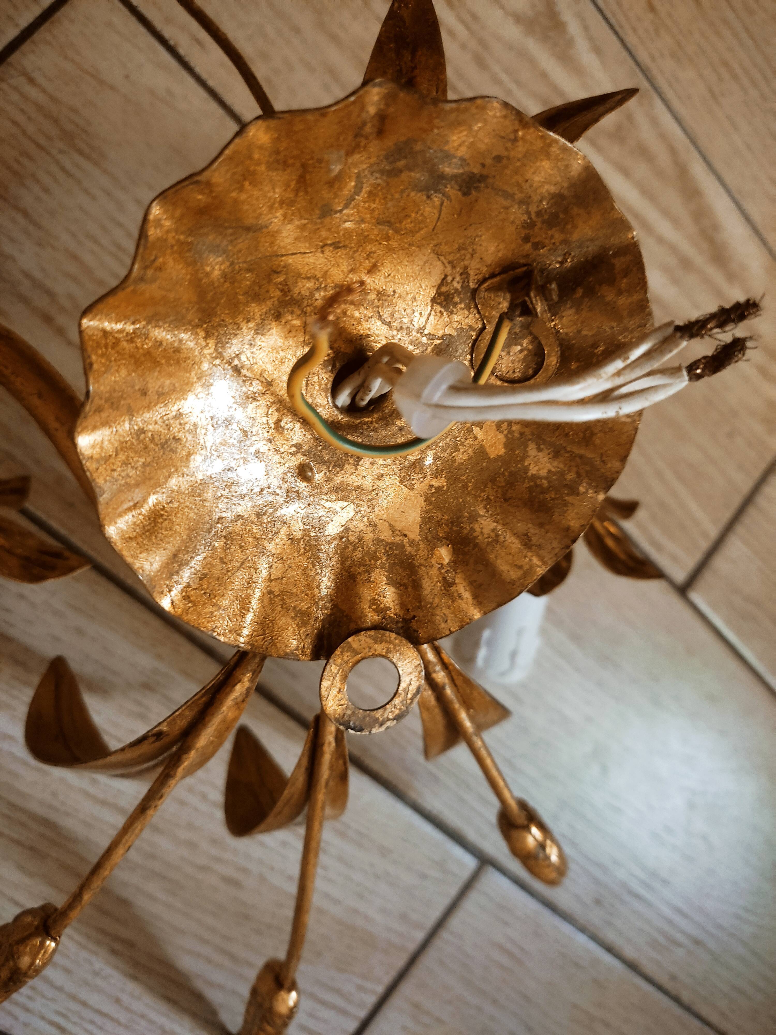 Double wall lamp in golden metal ears of wheat