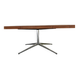 Knoll Desk