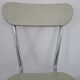 Chaise en formica vert menthe