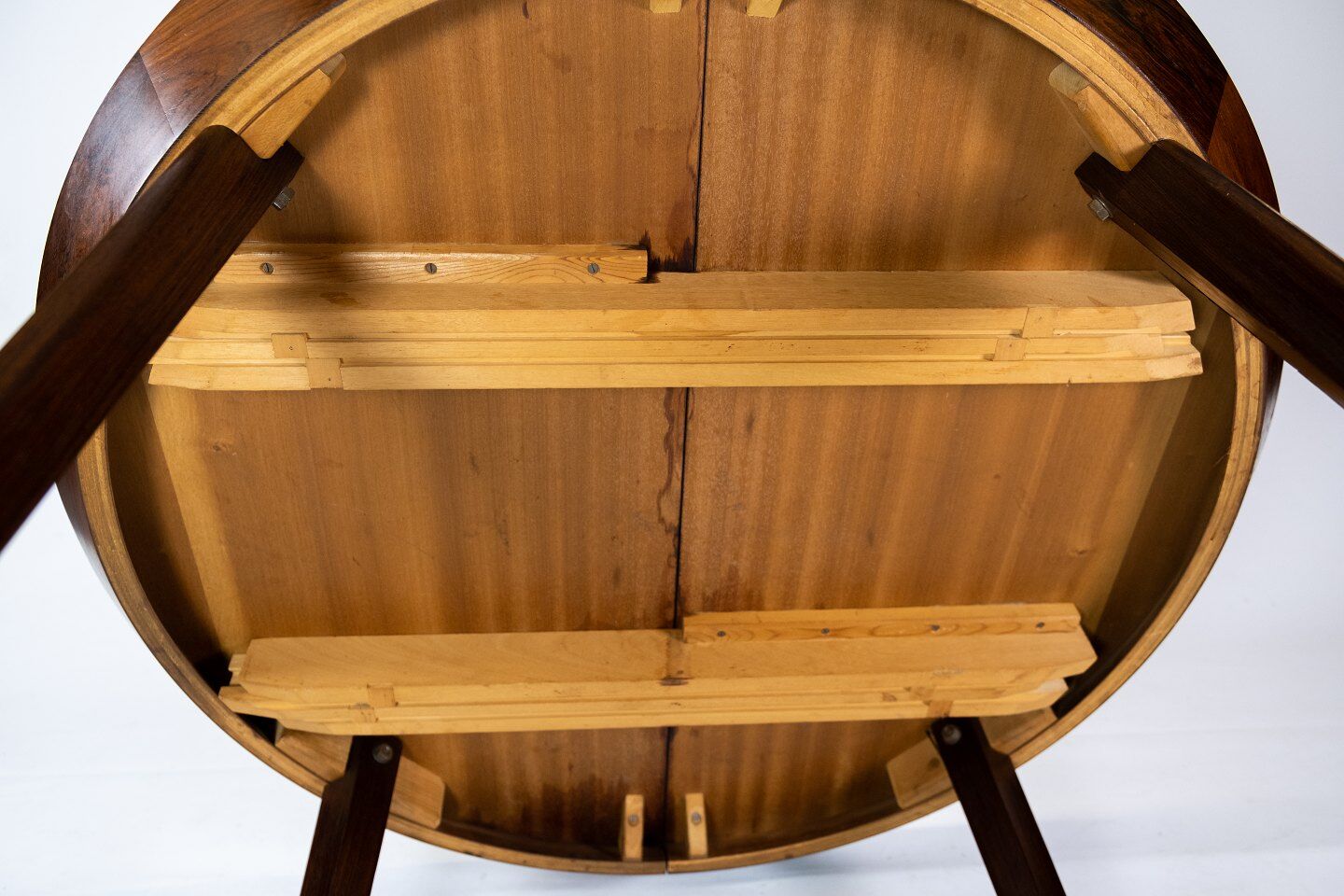 Dining table in rosewood of danish design from the 1960s.