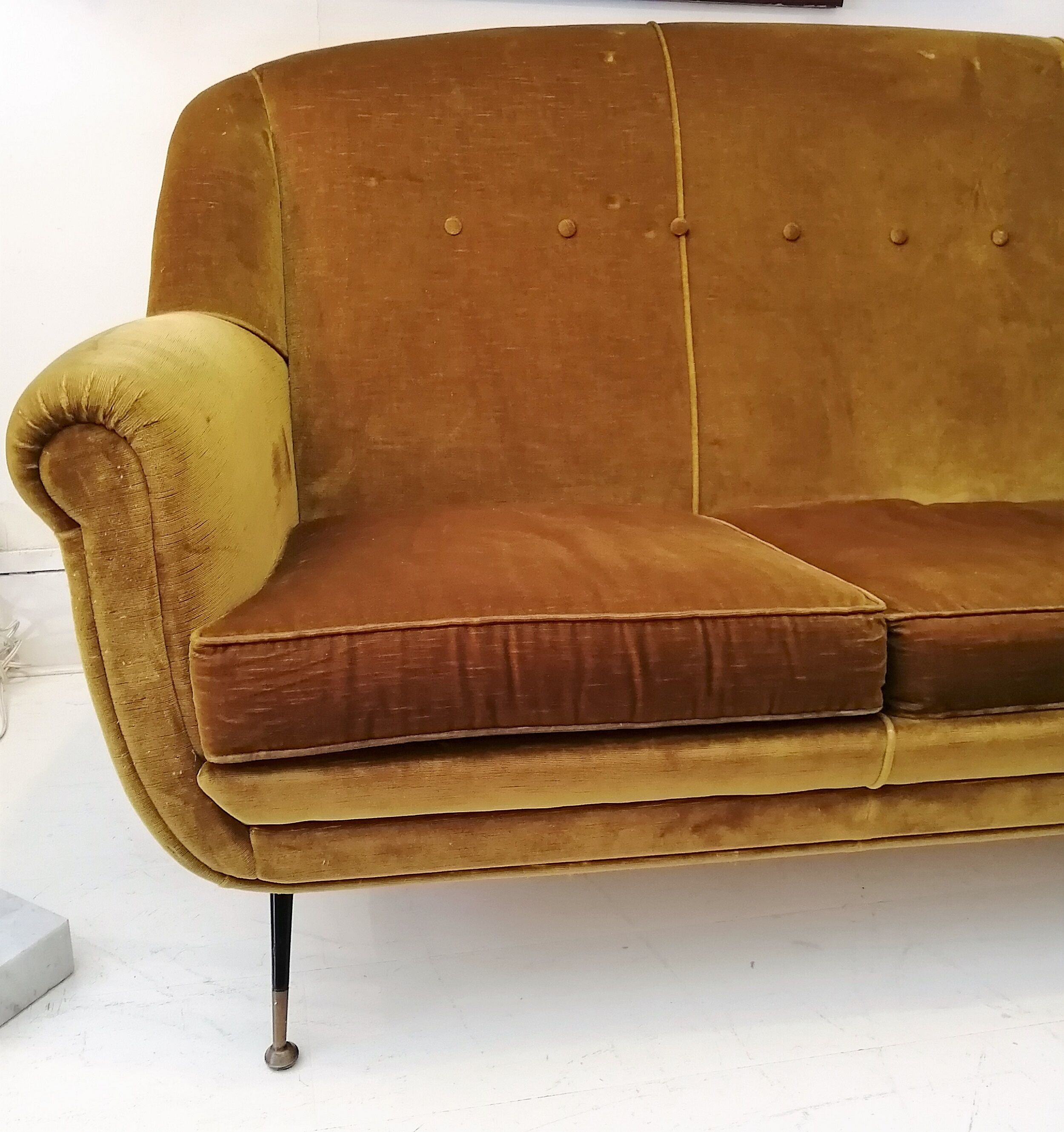 Italian sofa years 50