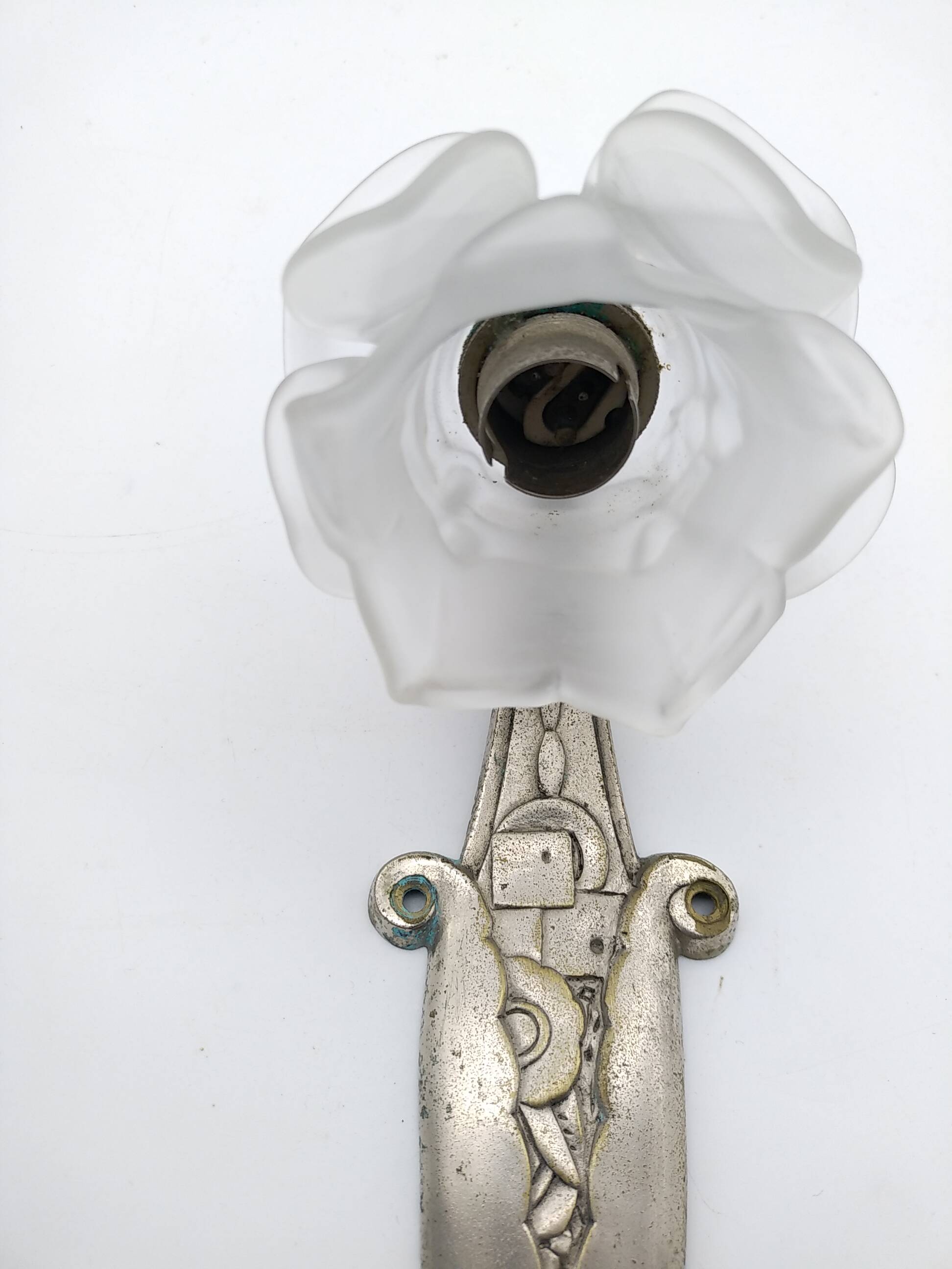 Art Deco wall light. Rose in glass paste.