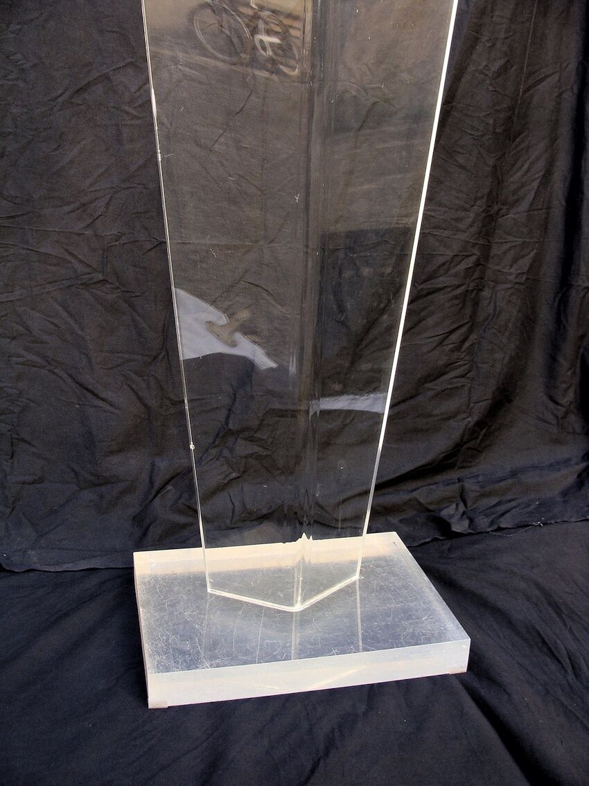 Vintage mannequin in Plexiglas