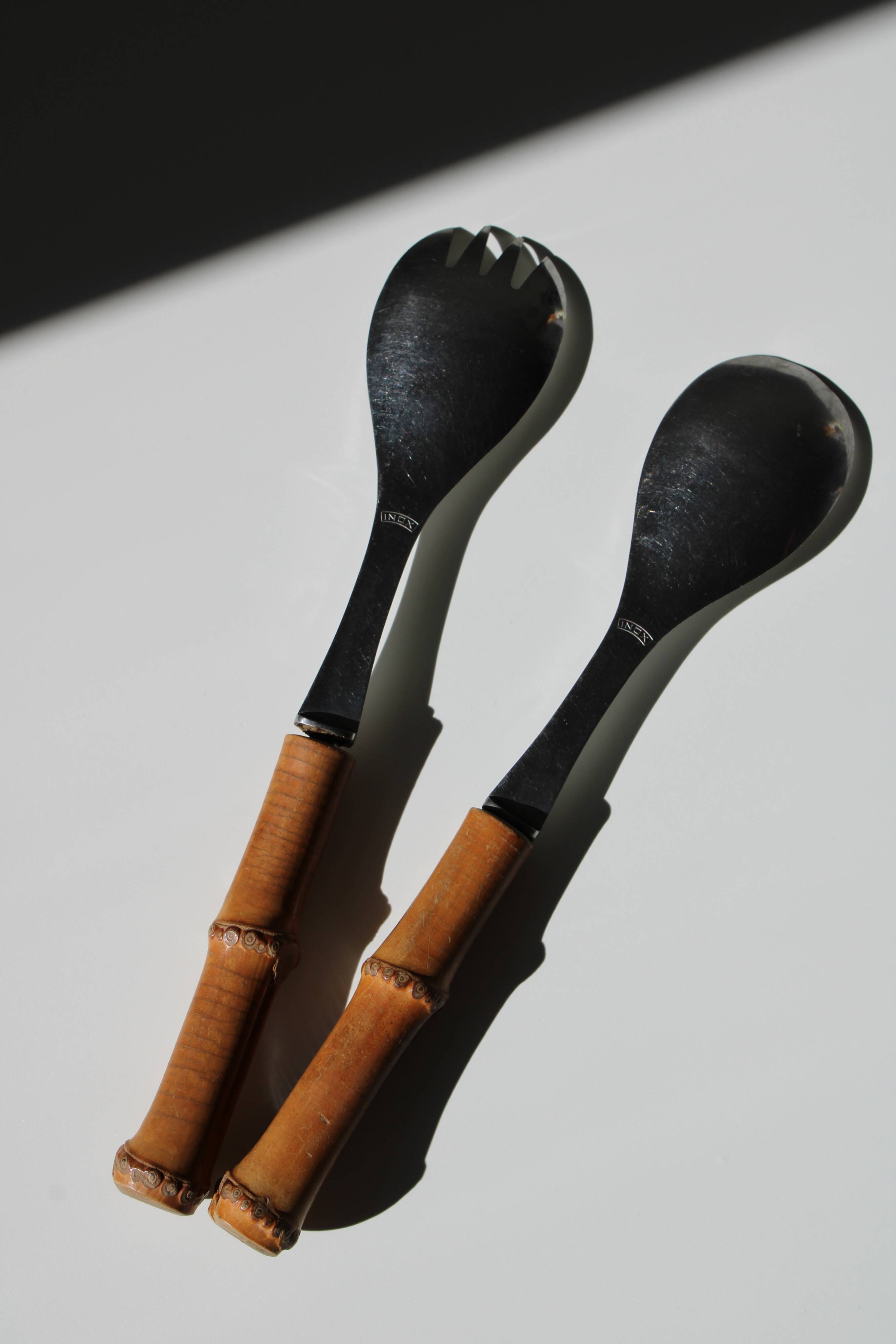 Vintage bamboo salad cutlery