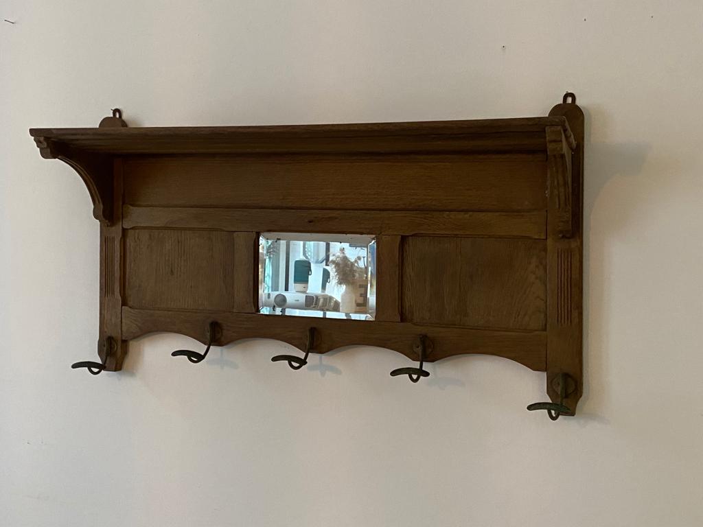 Cloakroom coat rack