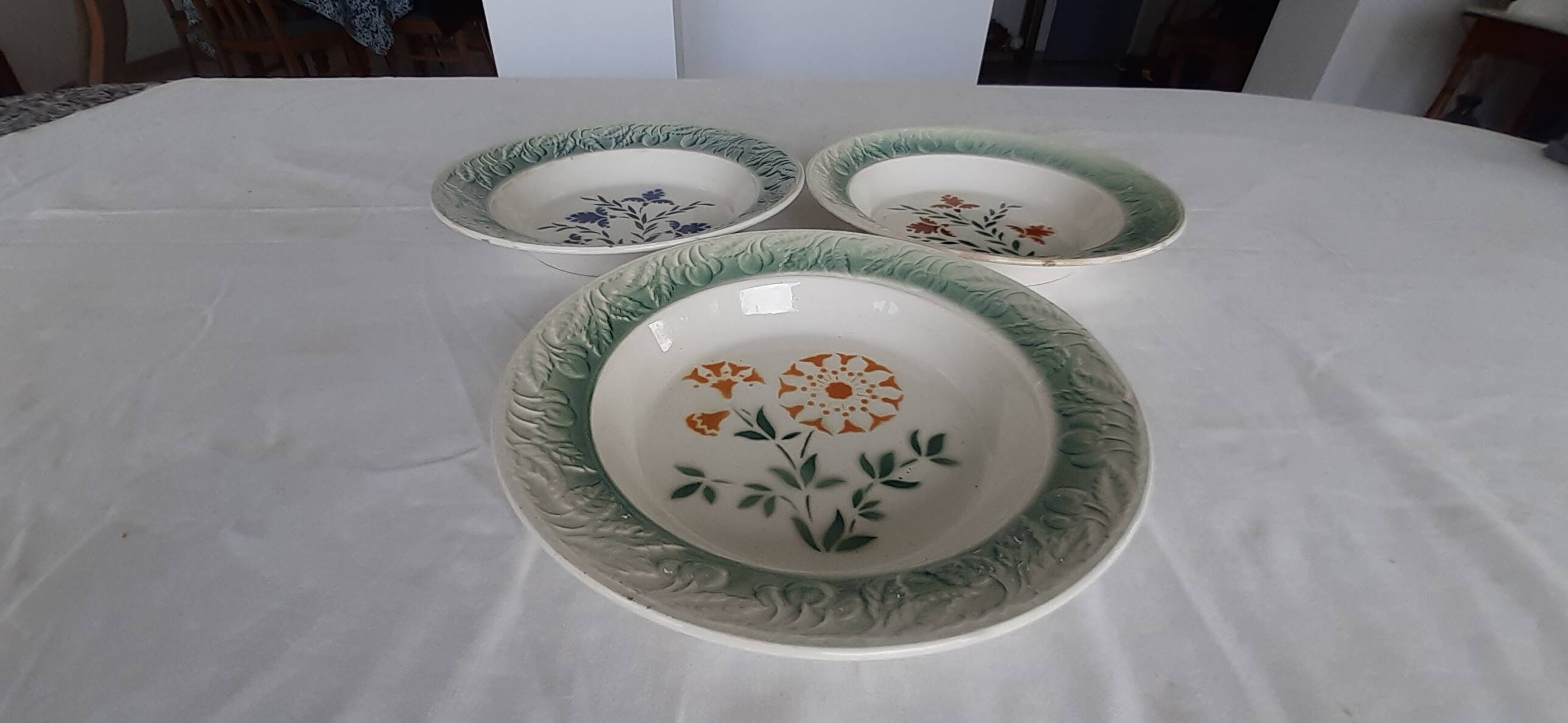 Set of 3 old GIVORS earthenware dishes