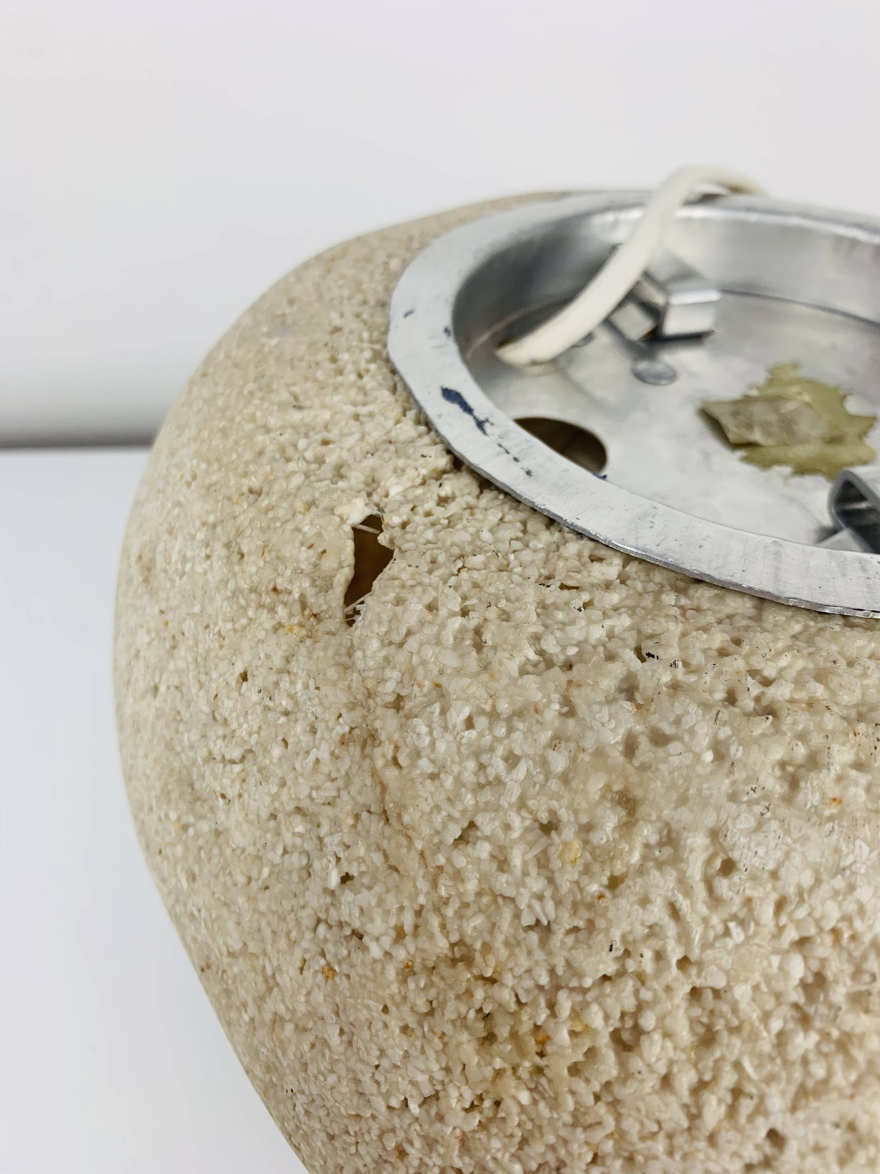 Lampe Dora dite "caillou" par André Cazenave