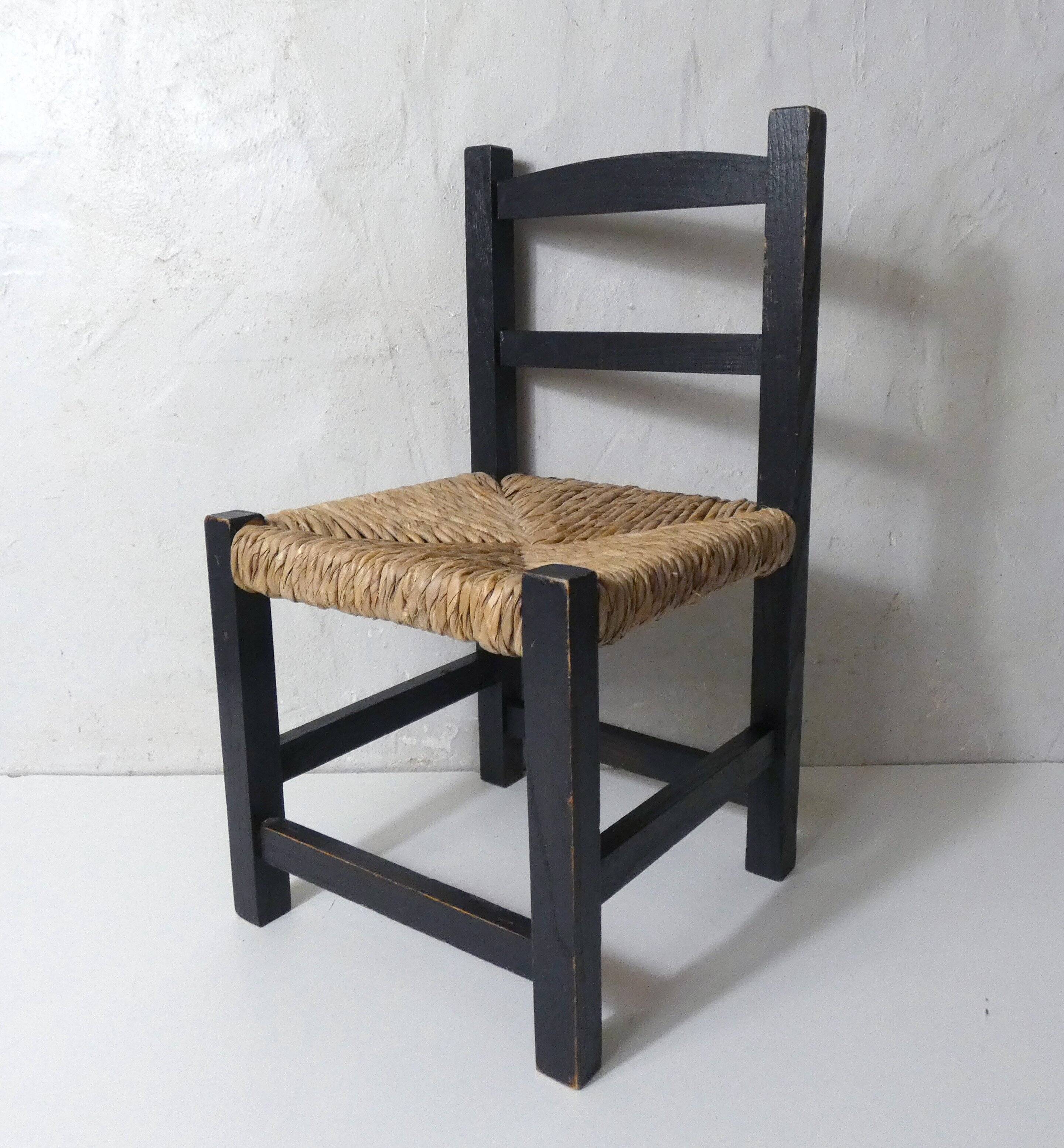 Ancienne petite chaise paillée pour enfant