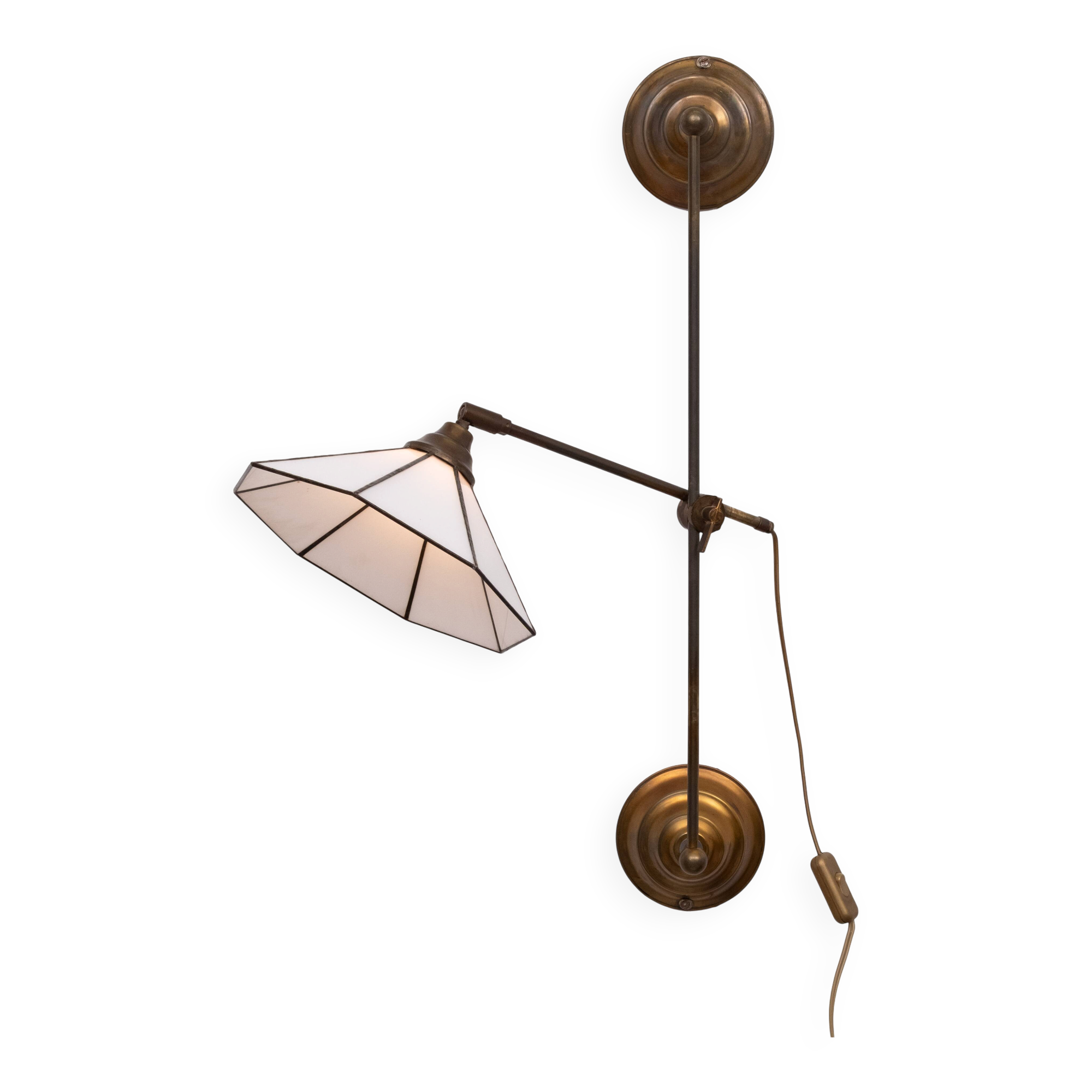 Lampe murale en laiton ajustable de style Tiffany des années 1960