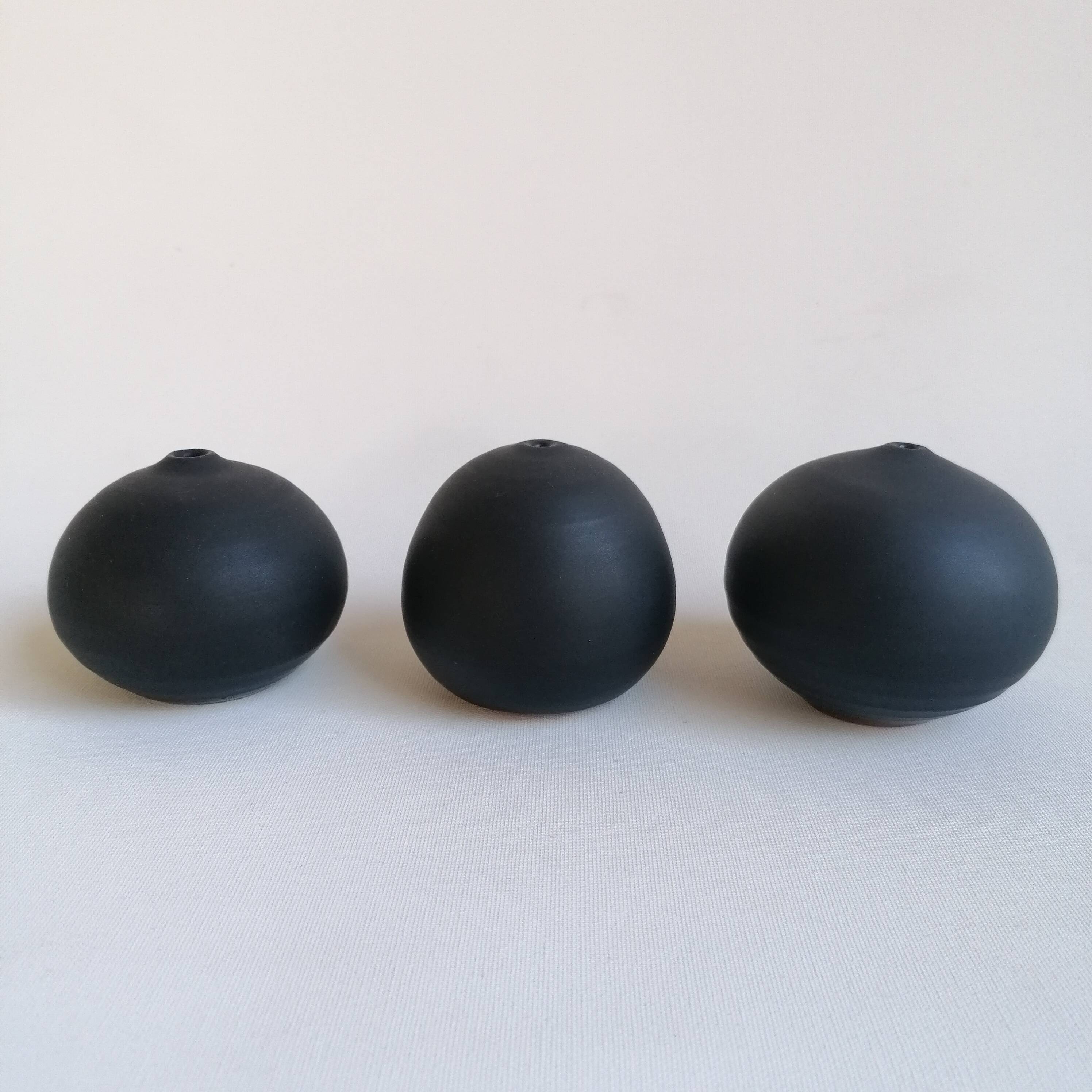 Set of 3 black miniature ceramics Antonio Lampecco