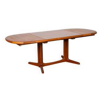 Danish Extendable Dining Table made of Teak by E. Valentinsen