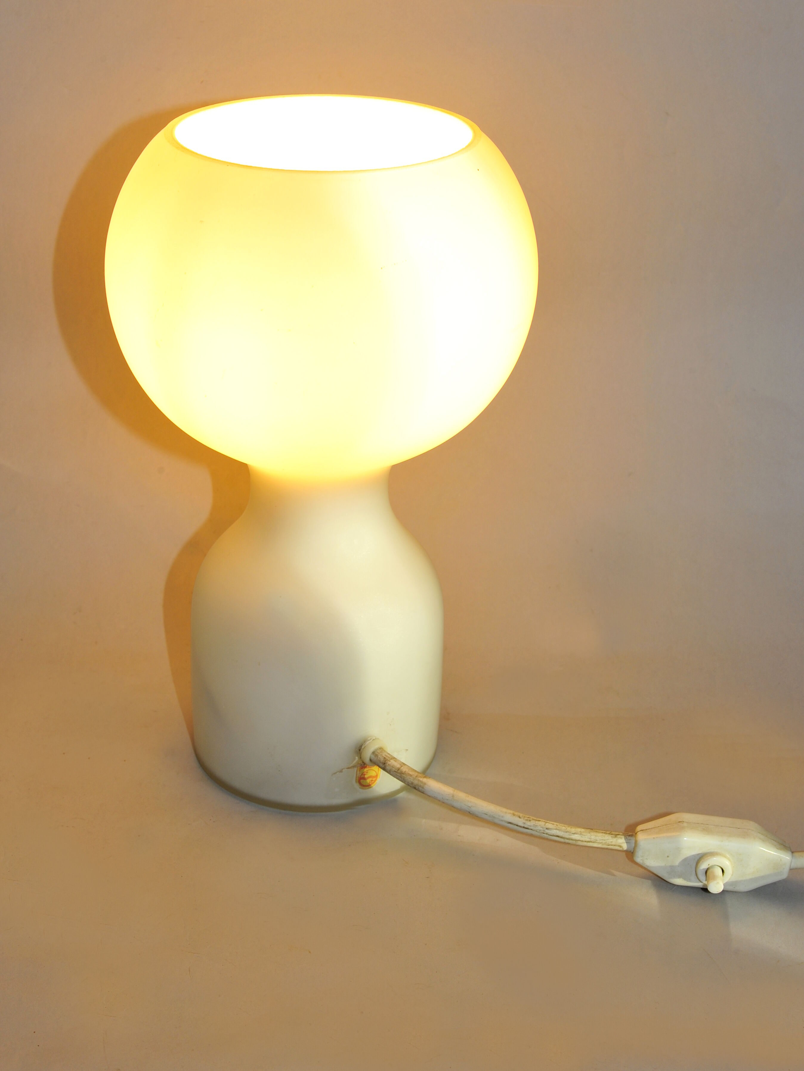 Tobruk ambience lamp in blown glass moulé_ Jean-Paul Emonds_Alt for Philips -1960