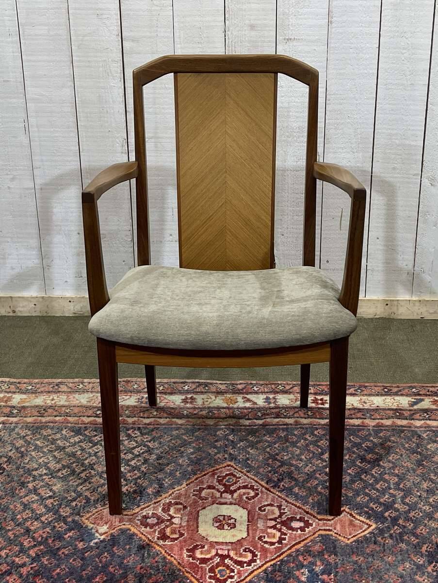 Set of 4 chairs and 2 armchairs by GPlan in teak from the 1970s