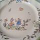 6 dinner plates with Moustiers de Longchamp decor. 1985