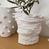 Cache pot blanchi