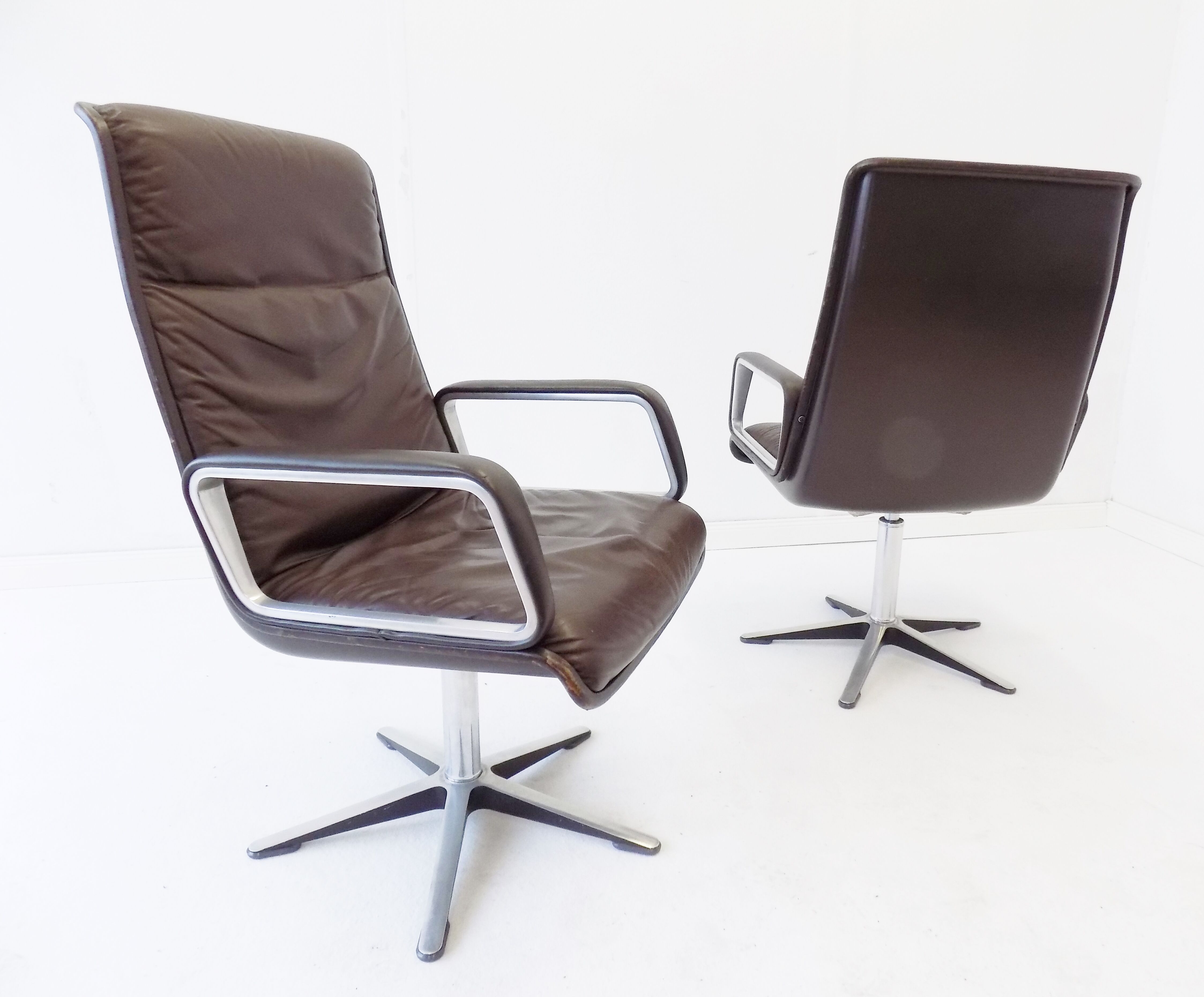 Wilkhahn Delta Highback set of 2 brown leather armchairs by Delta Design