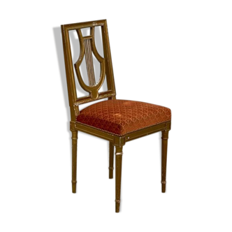 Chair with lyre back